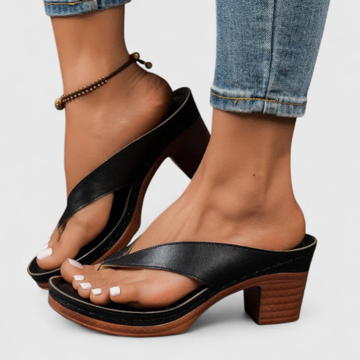 Black / 11 US | 42 EU